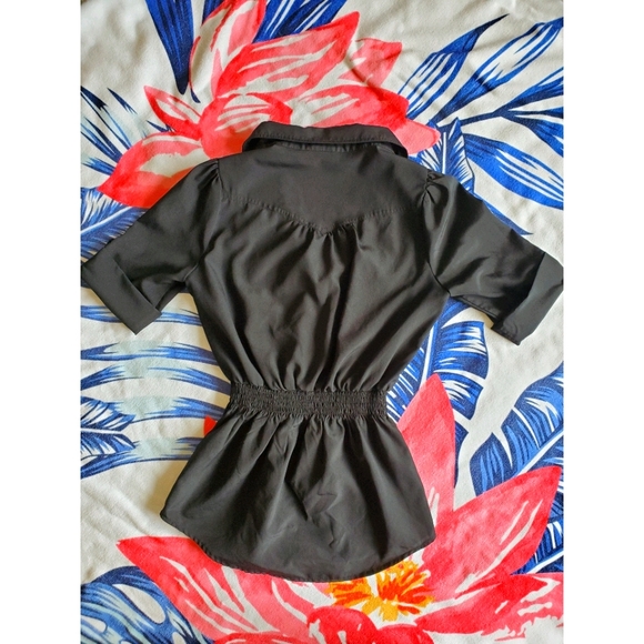Small- Black 2B Bebe Blouse - Picture 2 of 5